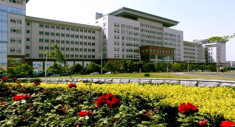 校考武漢理工大學.jpg
